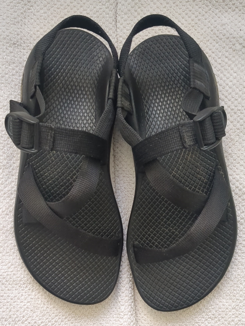 Chaco Z/1 Black Classic Thick Strappy Sandals, Size 8